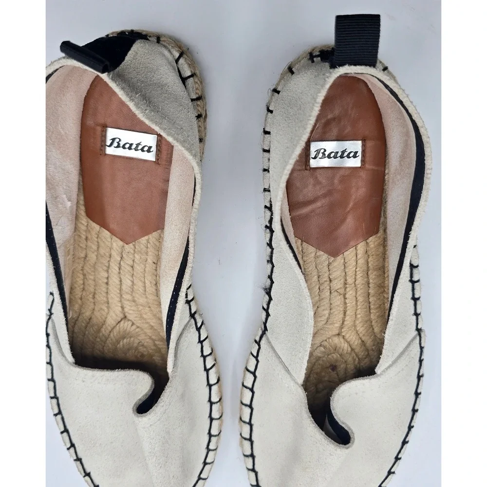 Bata Womens Cream Suede Espadrille Flats Spain Black Stitching Size 40 US 9